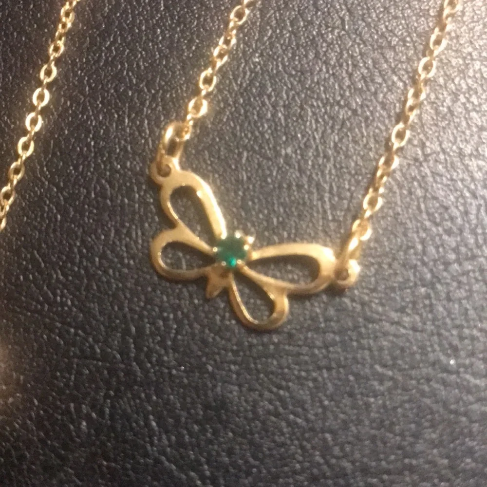 2 mixed necklaces flower ๐ธ and butterfly ๐ฆ - Picture 2 of 8